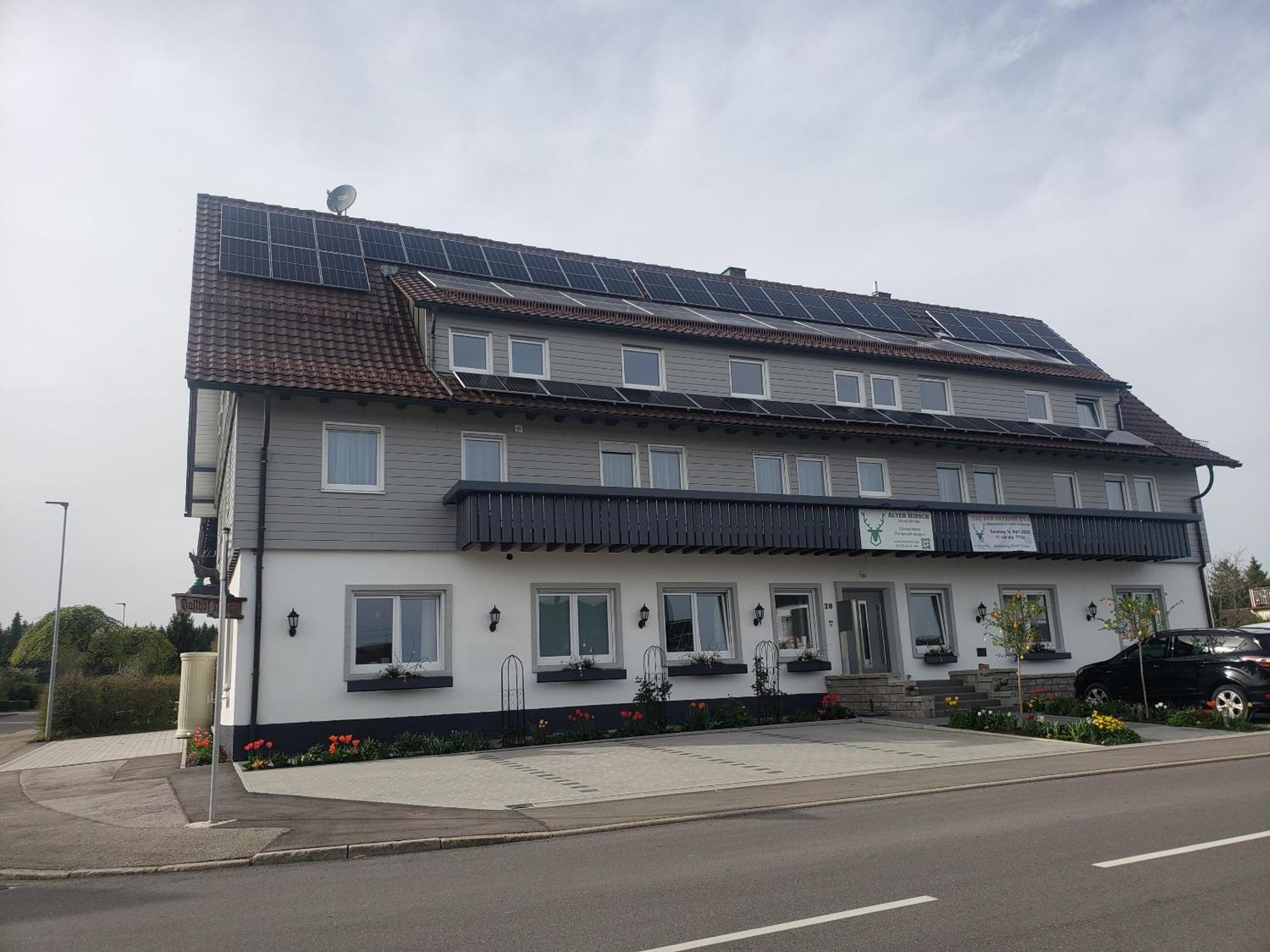 Alter Hirsch Hotel Pfalzgrafenweiler Exterior photo